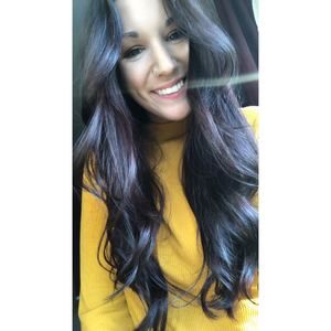 Meet your Posher, Caitlin